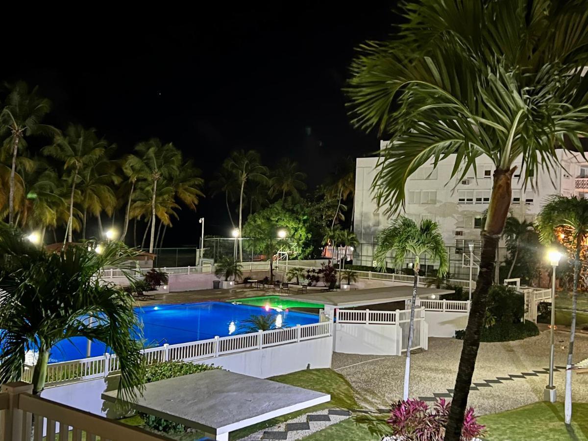 Hobie Oceanfront Apartment At Isla Verde San Juan Kültér fotó