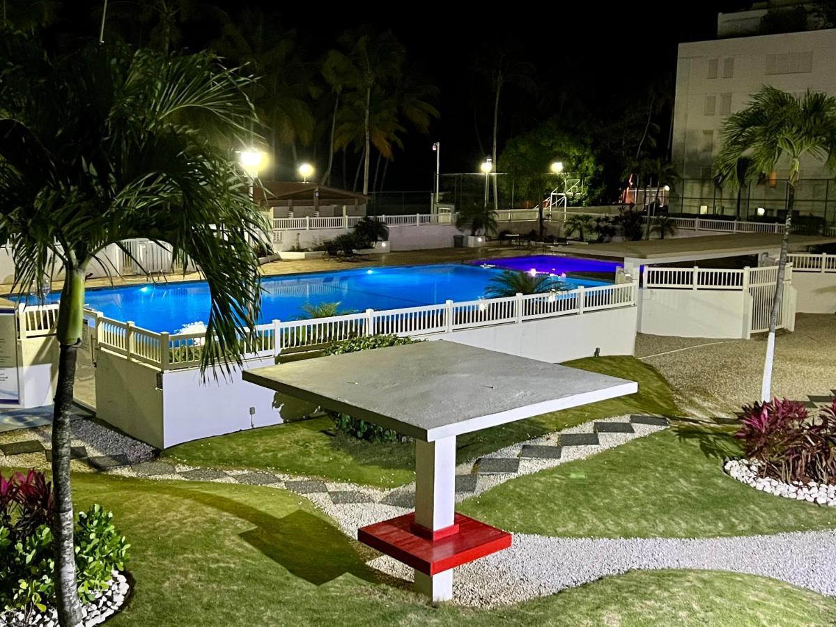 Hobie Oceanfront Apartment At Isla Verde San Juan Kültér fotó