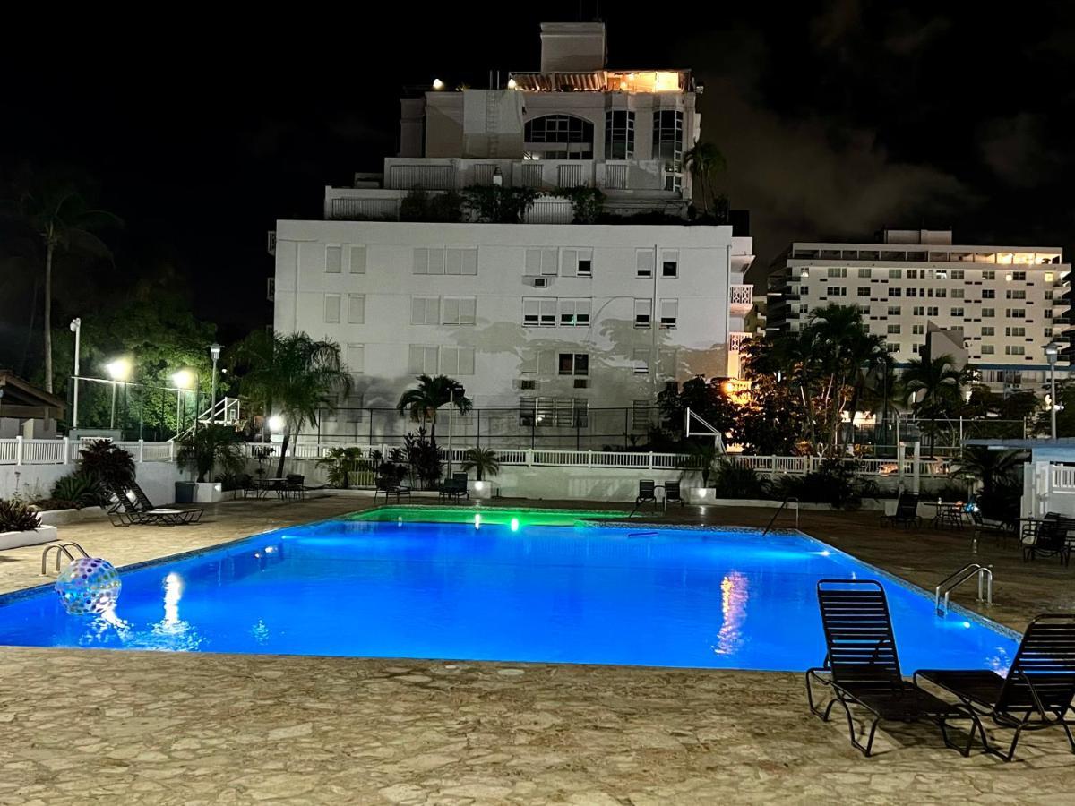 Hobie Oceanfront Apartment At Isla Verde San Juan Kültér fotó