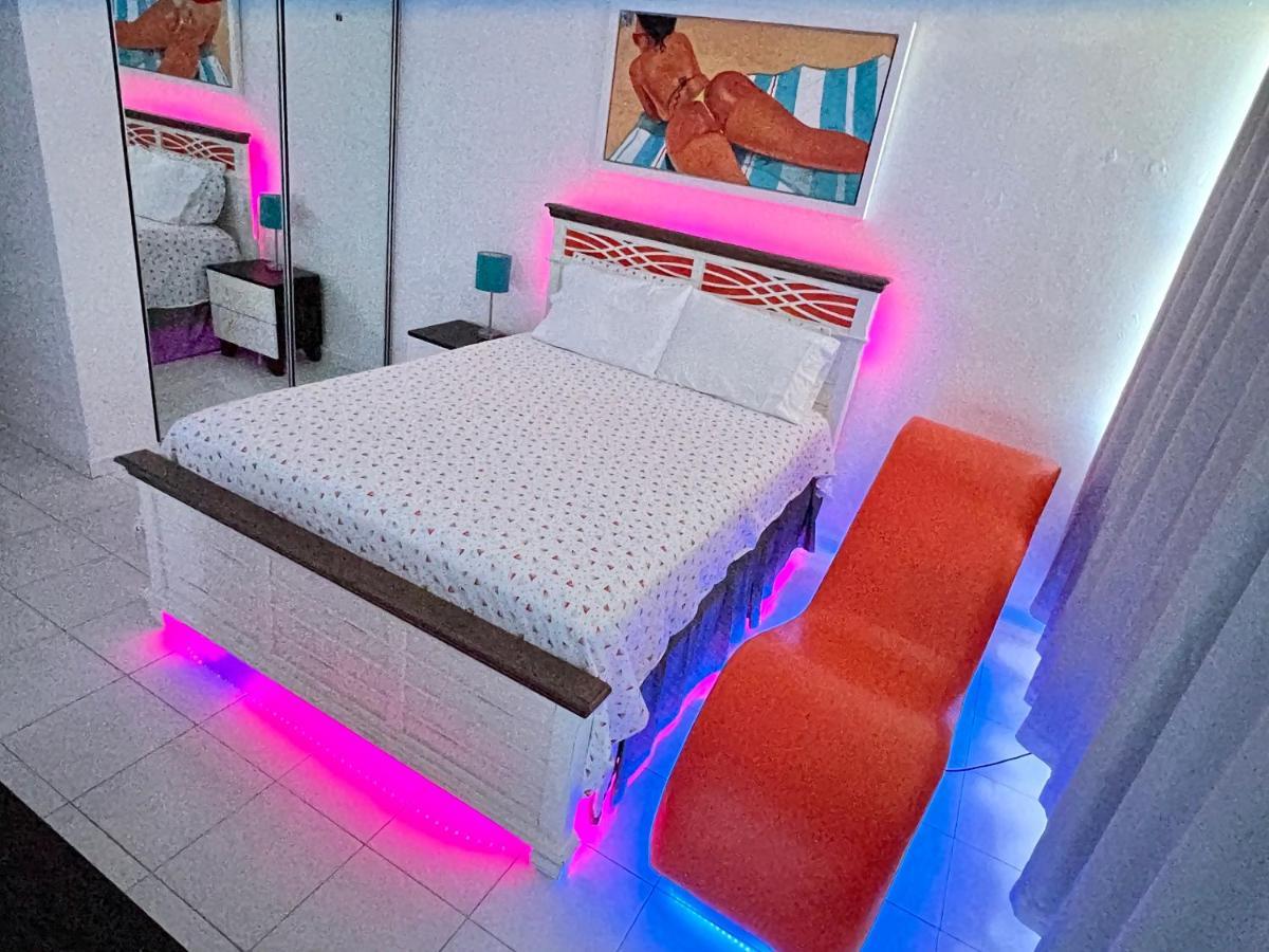 Hobie Oceanfront Apartment At Isla Verde San Juan Kültér fotó