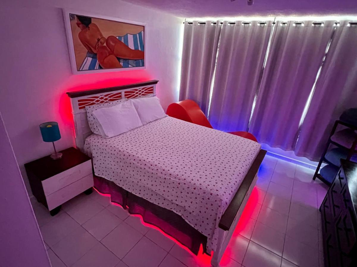 Hobie Oceanfront Apartment At Isla Verde San Juan Kültér fotó