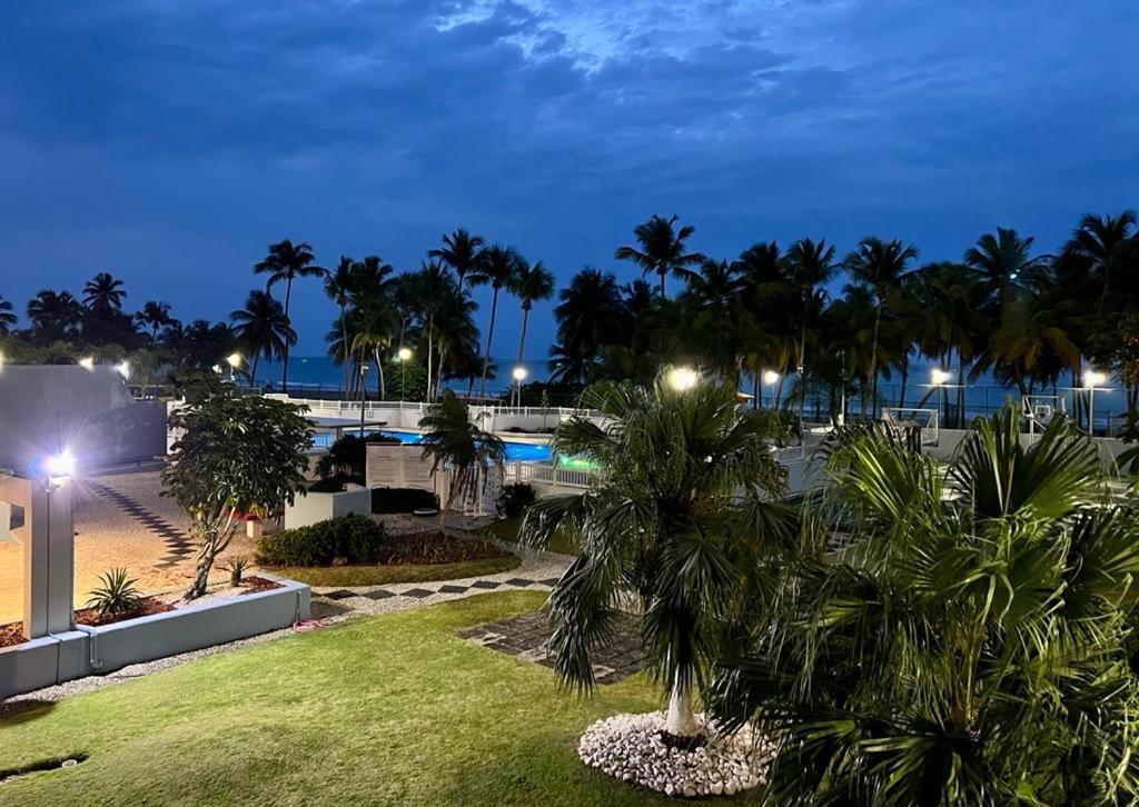 Hobie Oceanfront Apartment At Isla Verde San Juan Kültér fotó