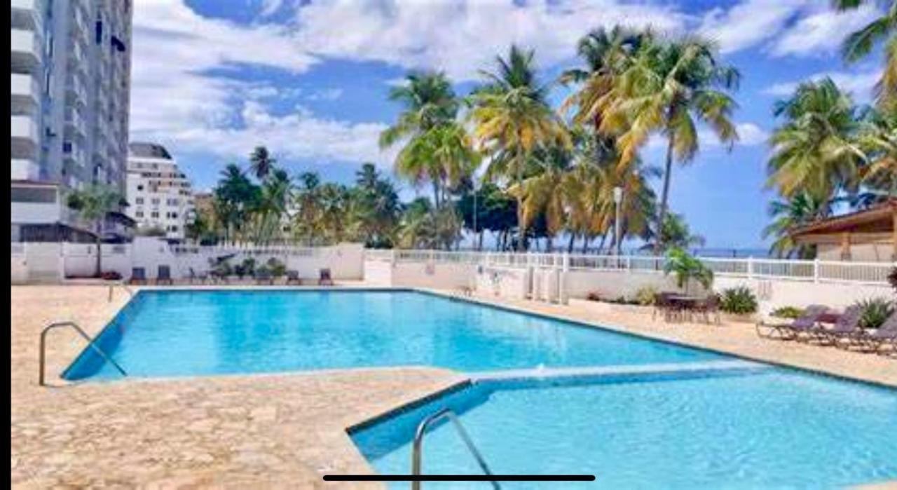 Hobie Oceanfront Apartment At Isla Verde San Juan Kültér fotó